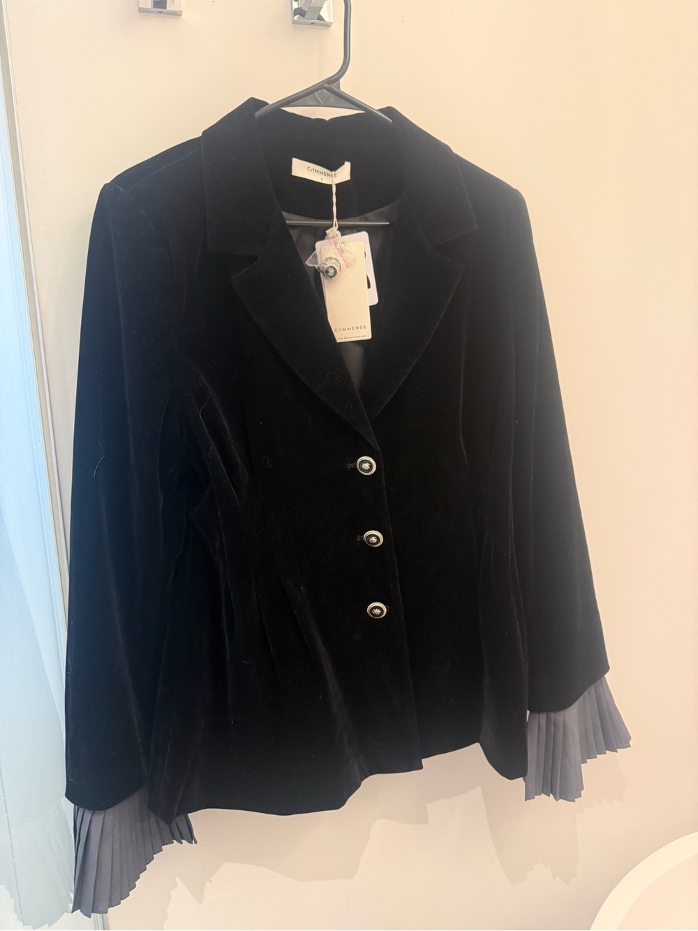 Commense Black Velvet Blazer with Pleated Gray Cuffs